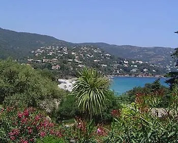 Hotel Mmv Le Domaine De La Pinede *