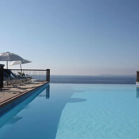 Mmv Le Domaine De La Pinede Hotel *