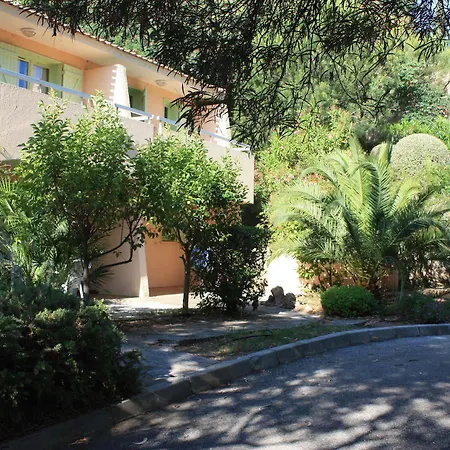 Mmv Le Domaine De La Pinede